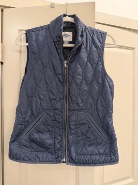Old Navy Navy Quilted Puffer Vest